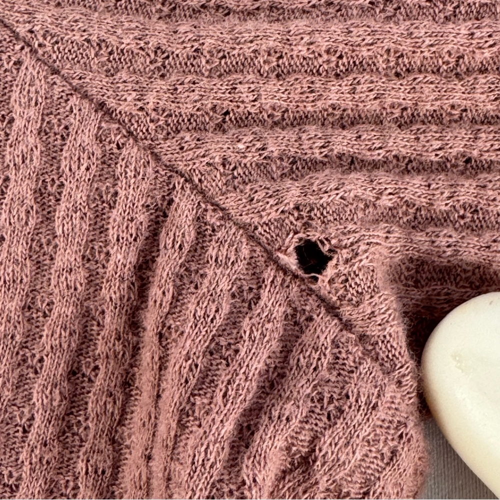 Free People Parisian Eyelet Bell Sleeve textured Top in pinky mauve color medium - Picture 14 of 16